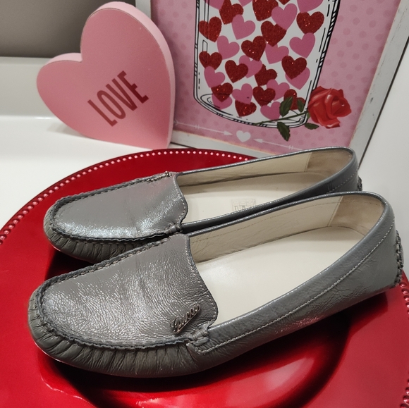 🥰 EUC Gucci Patent Leather Driving Moccasin Dress Loafers, Steel Grey, 38/7 - Picture 2 of 16